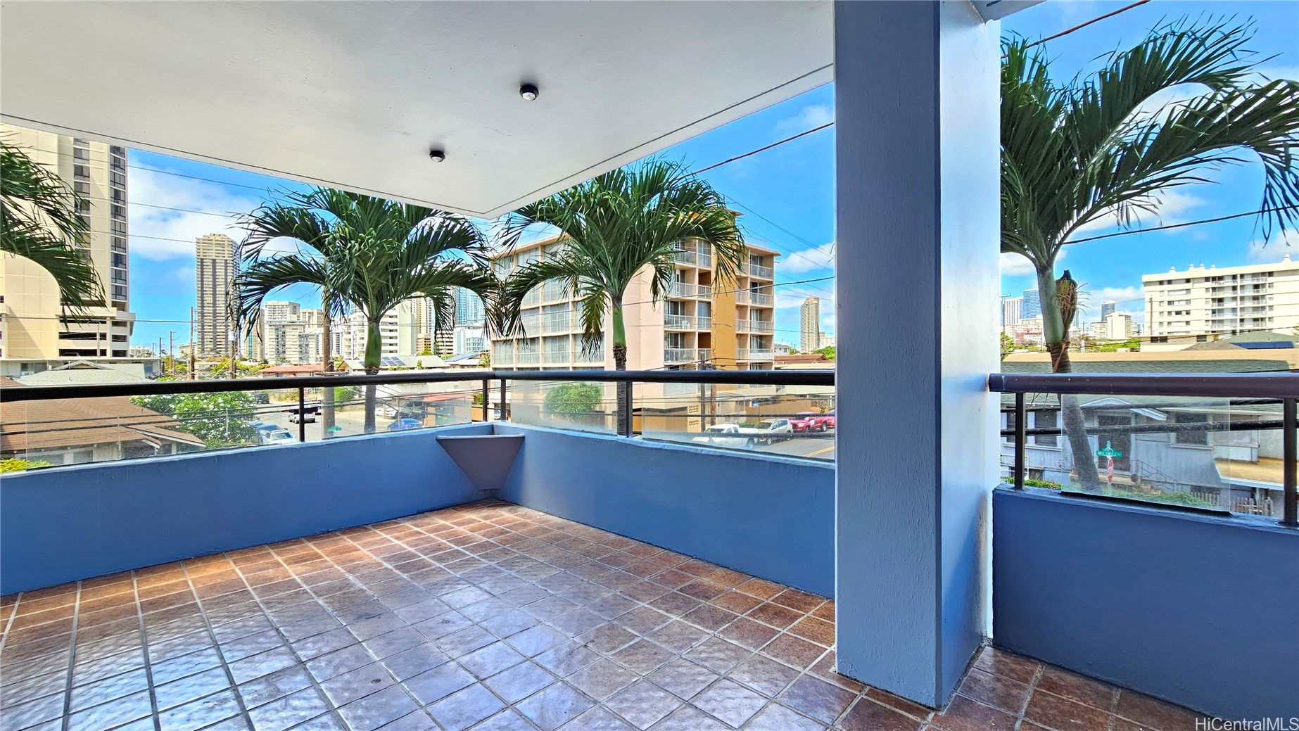 2100 Date Street 103