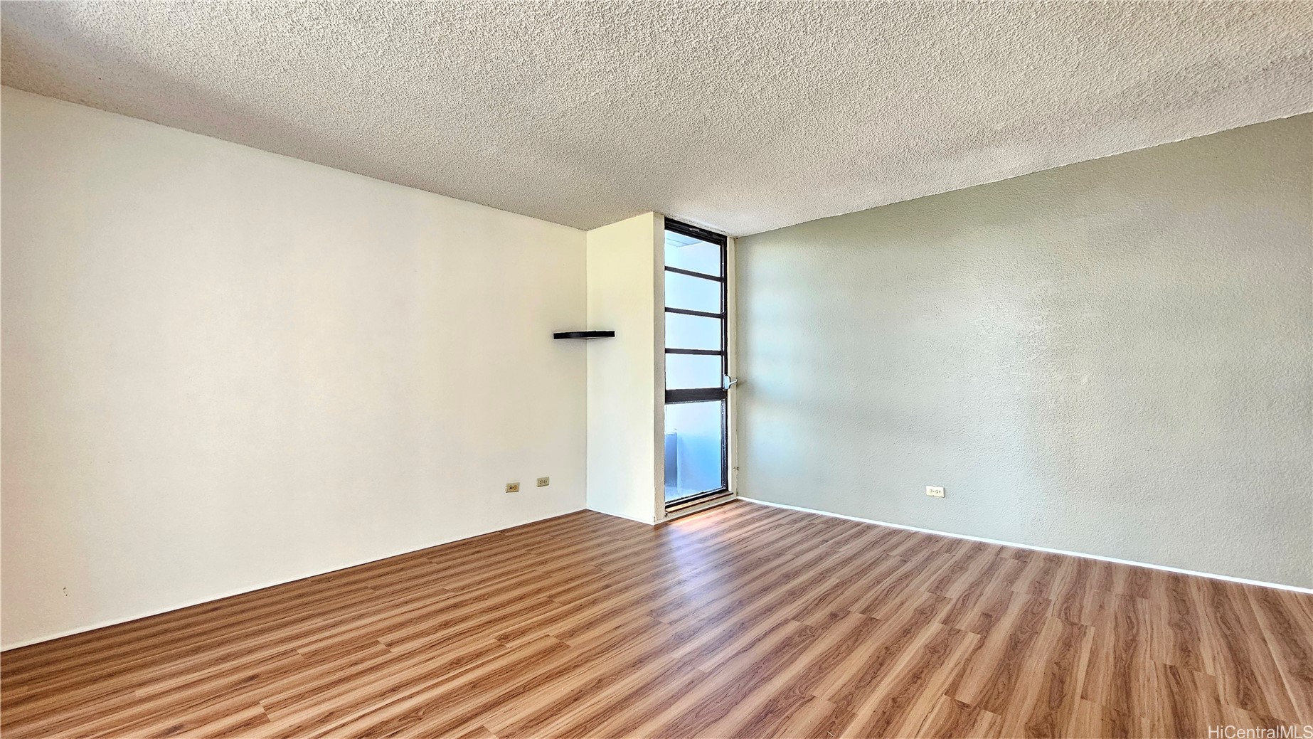 2100 Date Street 103