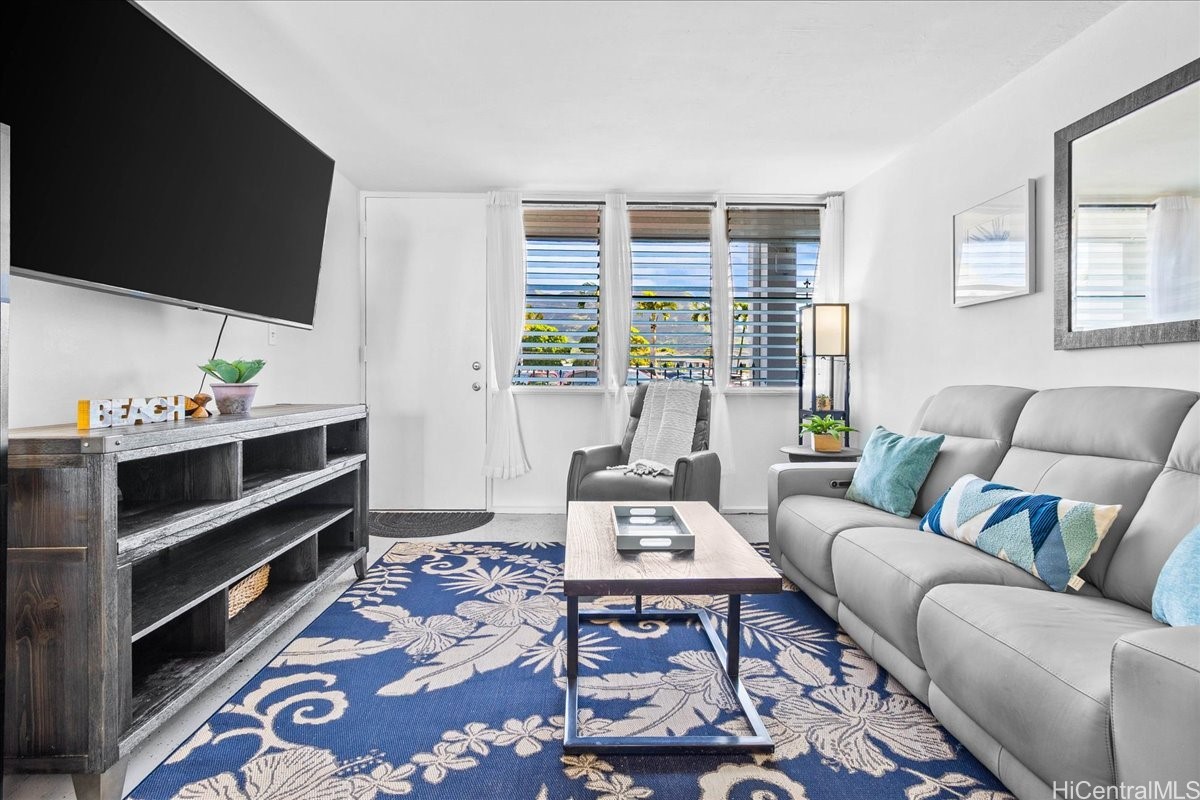 84-965 Farrington Highway A109