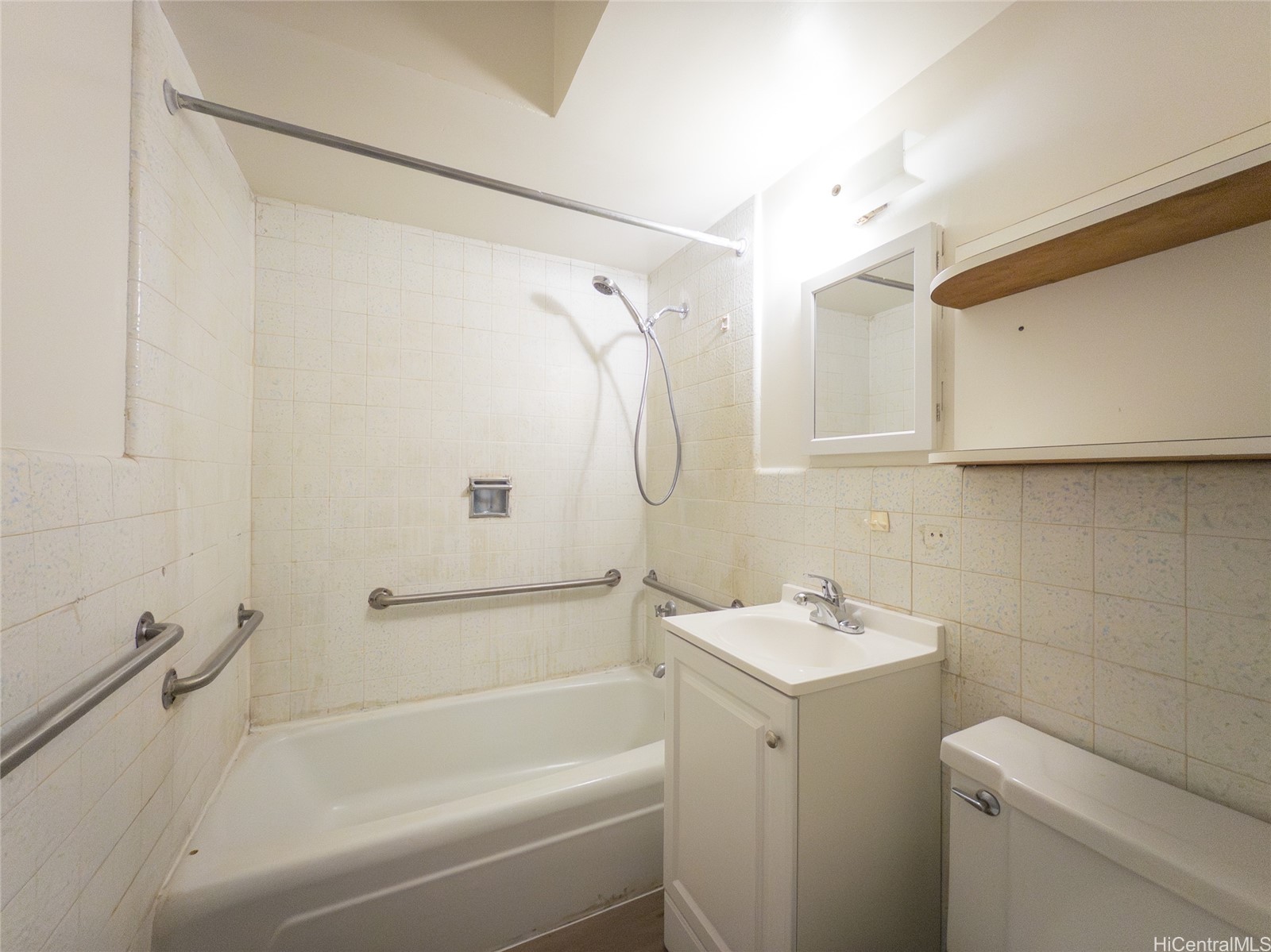 922 Kapahulu Avenue 207