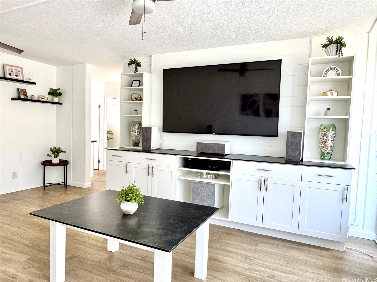 95-019 Waihonu Street B305