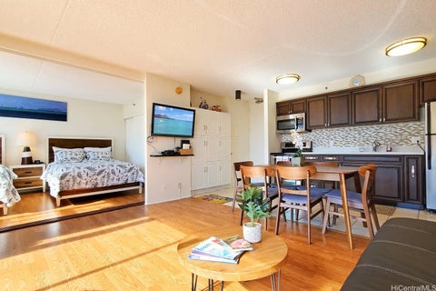 Photo of 201 Ohua Avenue #1911, Honolulu, HI 96815 (MLS # 202617889)