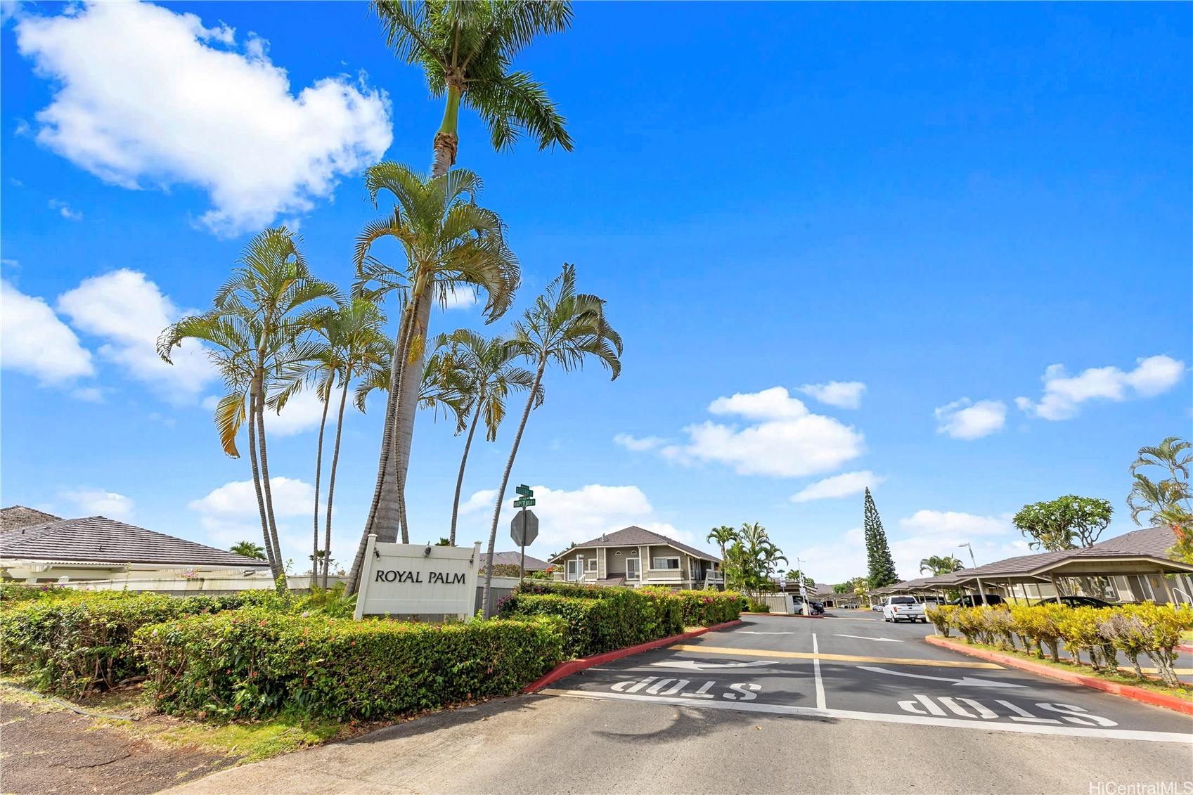 Royal Palm At Waipio I Condominium