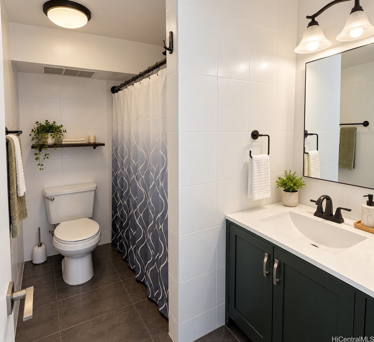 2421 Tusitala Street 801