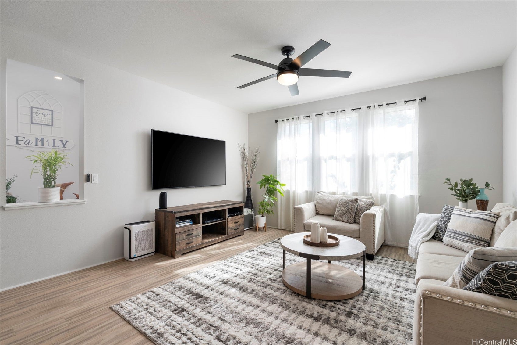 91-1101 Franklin D Roosevelt Avenue 101