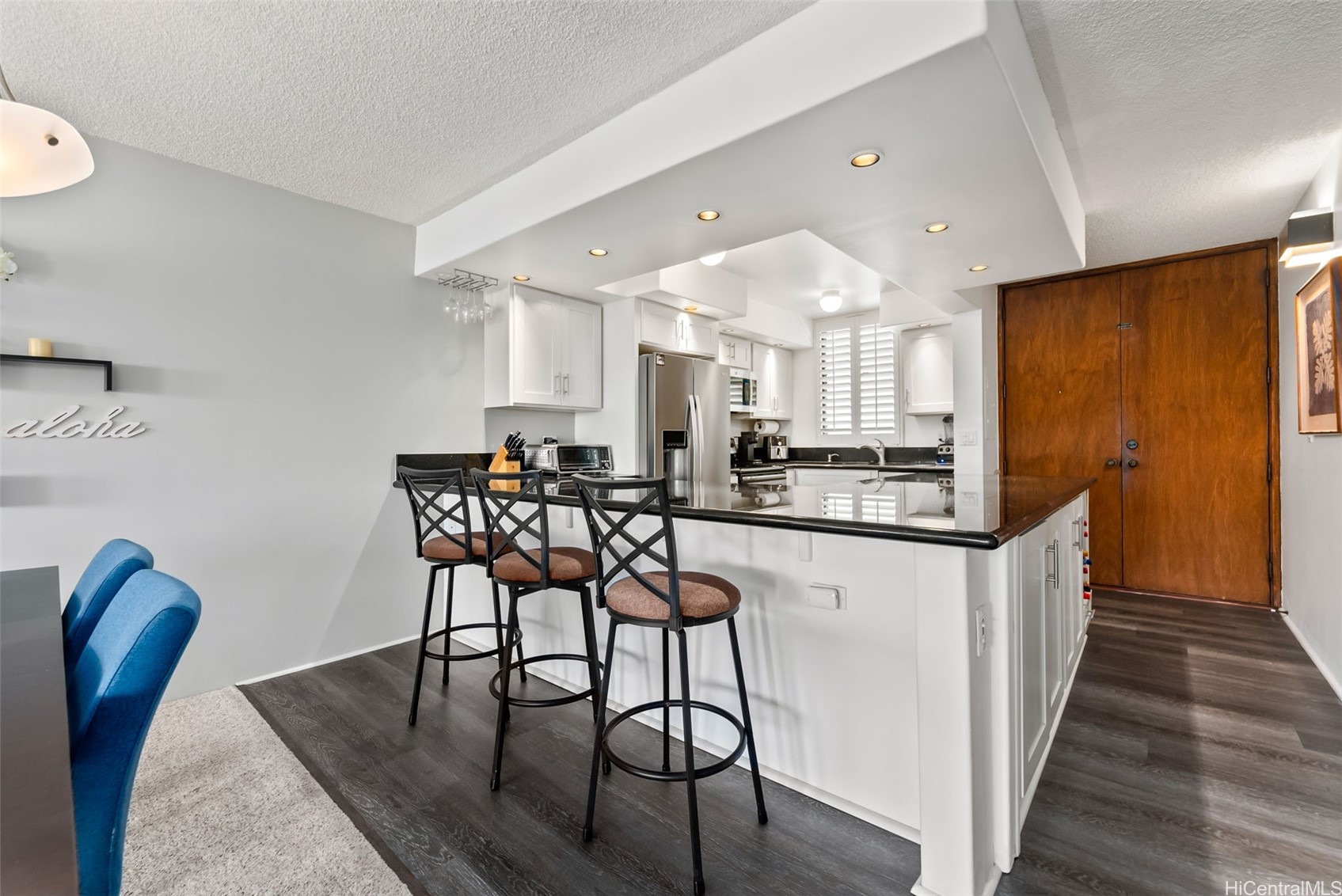 501 Hahaione Street 1-14H