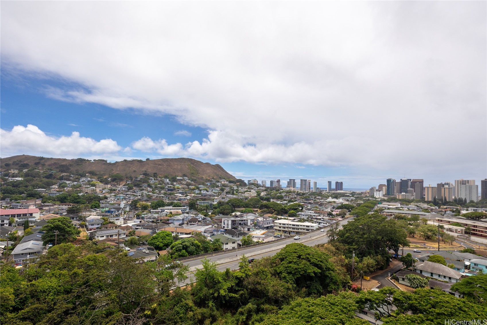Nuuanu Brookside Condominium