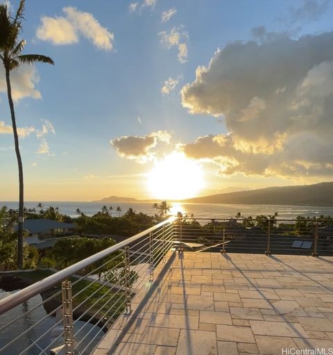 Photo of 278 Makaweli Place, Honolulu, HI 96825 (MLS # 202519410)