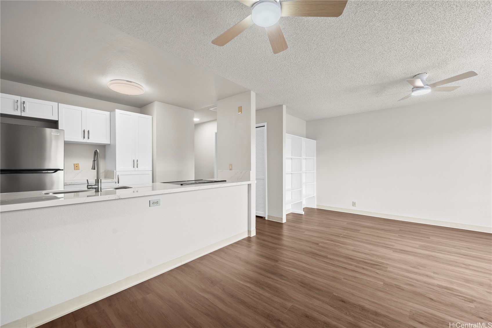 46-263 Kahuhipa Street B303