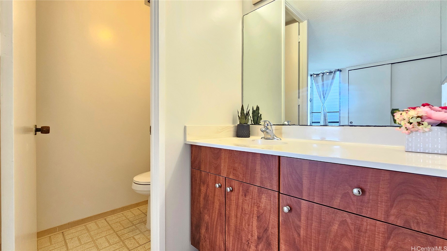 1160 Ala Napunani Street 1706