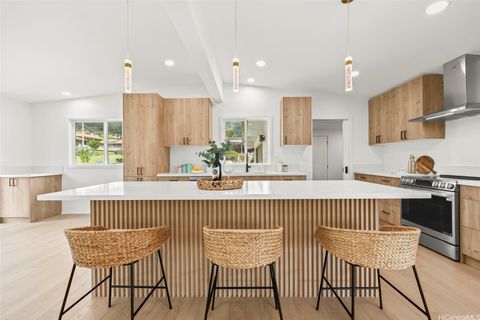 Photo of 3489 Manoa Road, Honolulu, HI 96822 (MLS # 202528056)