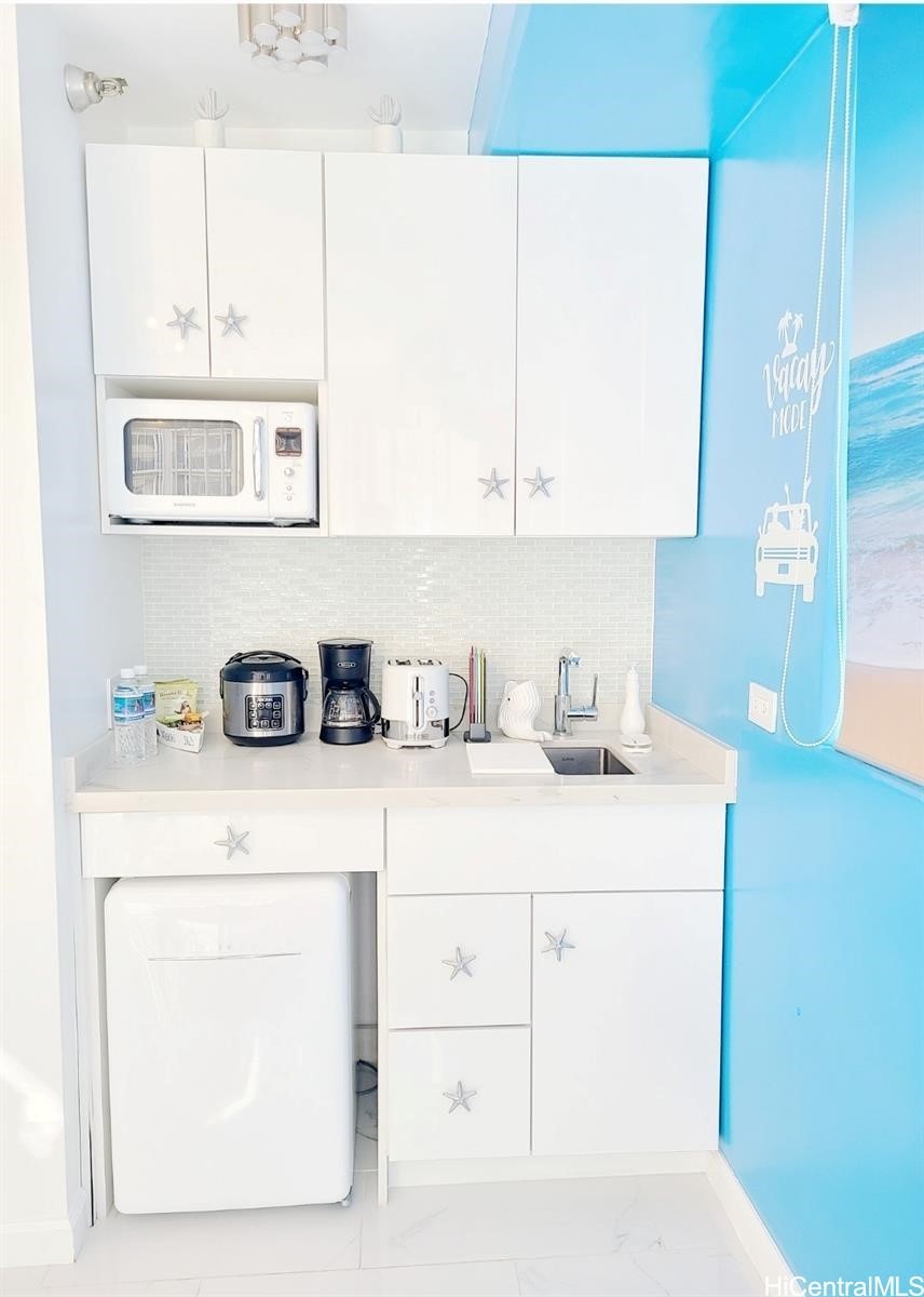 444 Kanekapolei Street 903