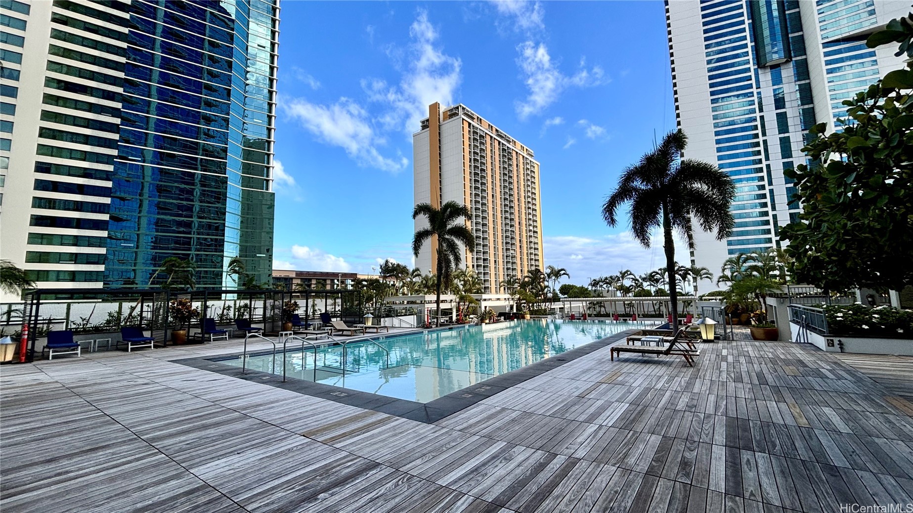Waihonua Condominium