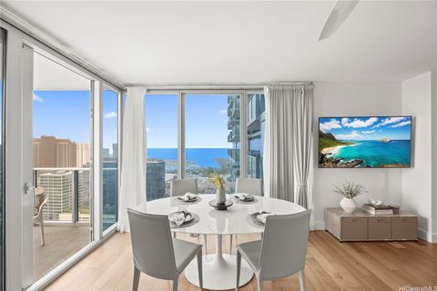 Photo of 629 Keeaumoku Street #3211, Honolulu, HI 96814 (MLS # 202608647)