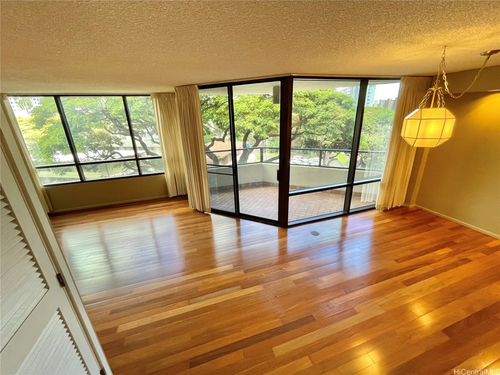 1525 Wilder Avenue 504