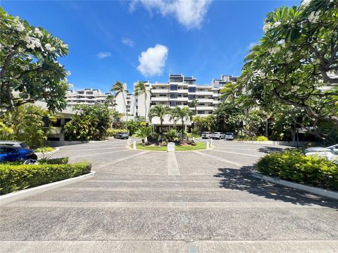 Photo of 500 Lunalilo Home Road #18C, Honolulu, HI 96825 (MLS # 202524311)