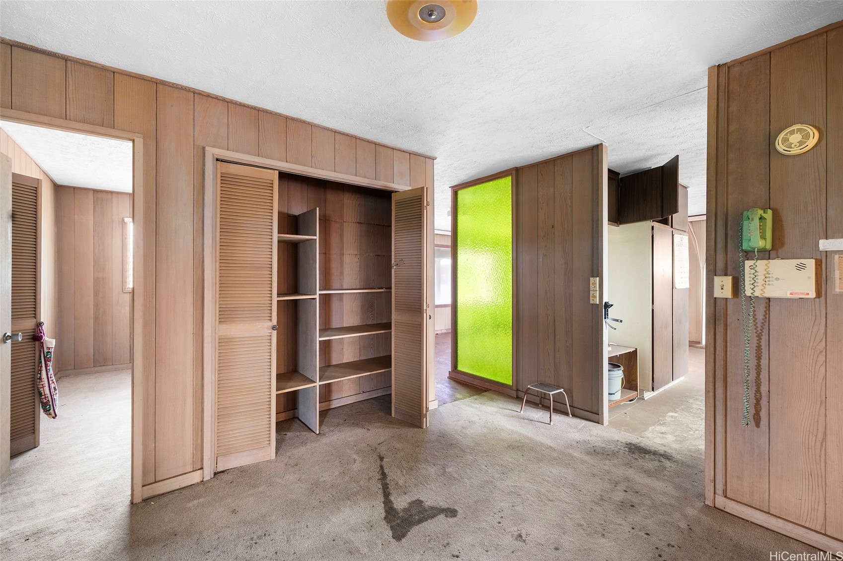 94-815 Waipahu Street