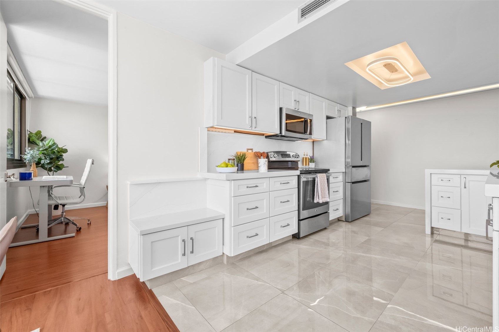 250 Kawaihae Street 18D
