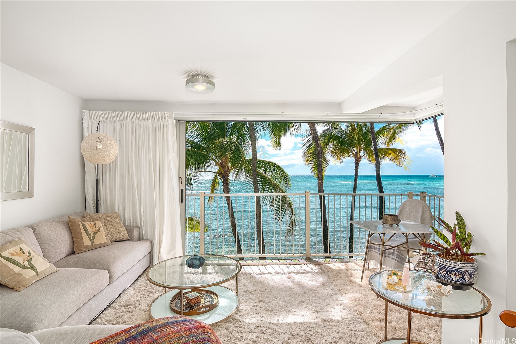 3015 Kalakaua Avenue 402