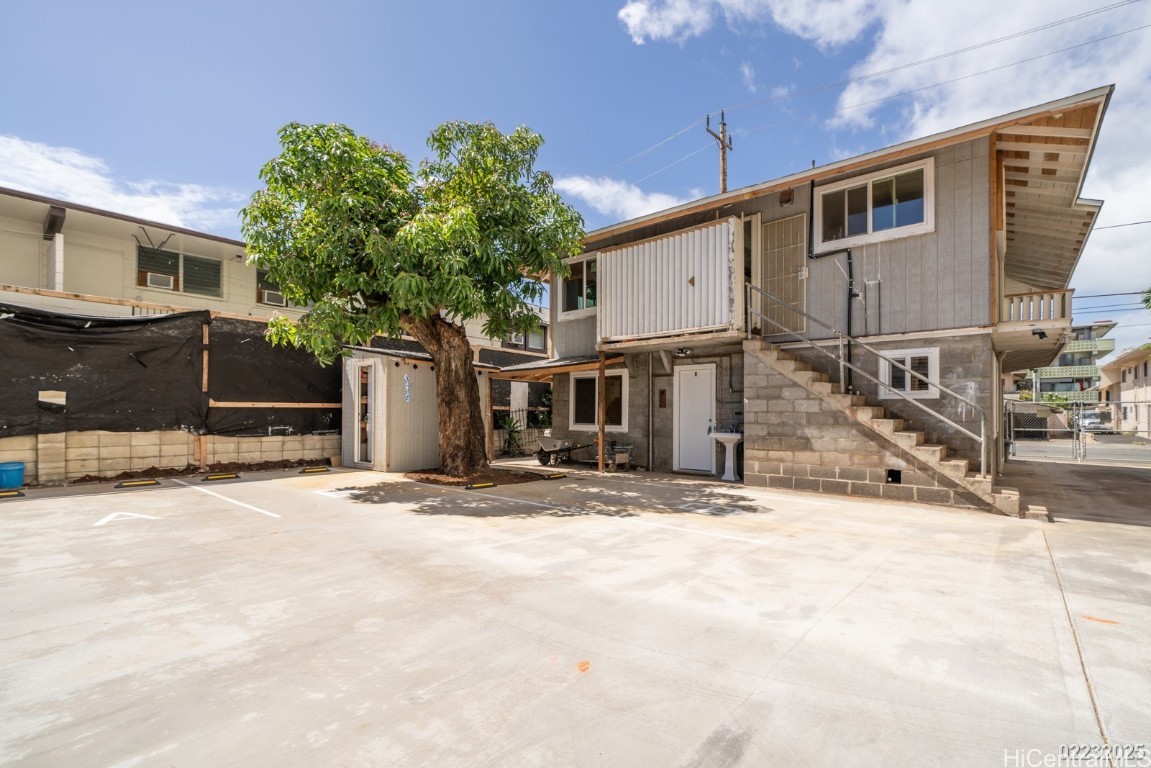 Honolulu Duplex