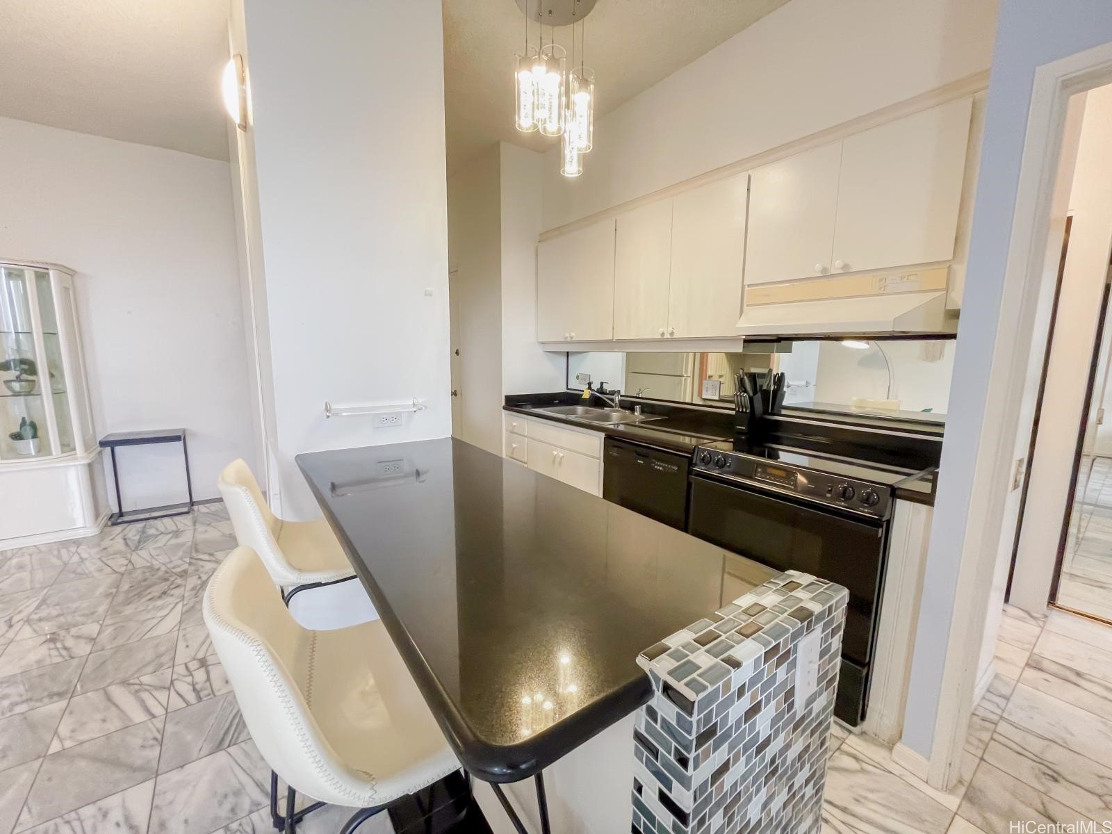 1778 Ala Moana Boulevard 1002