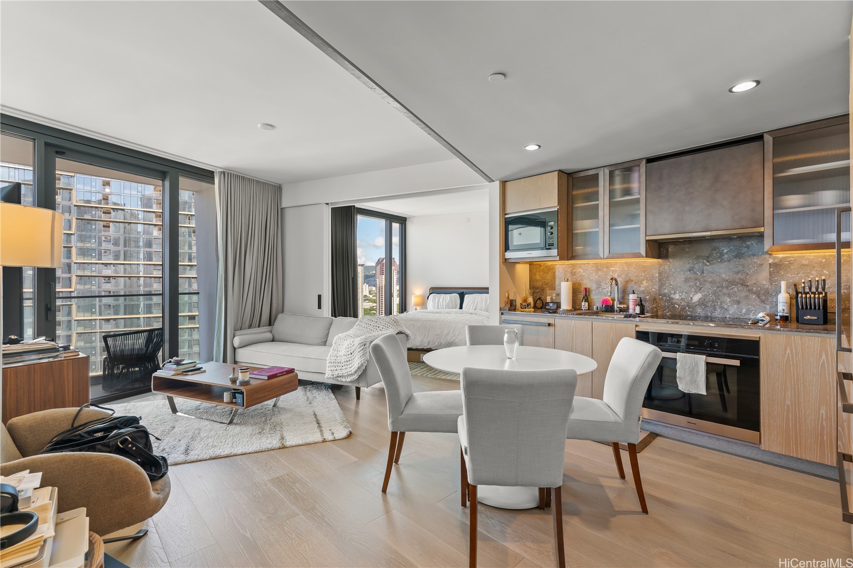 1000 Auahi Street 2903