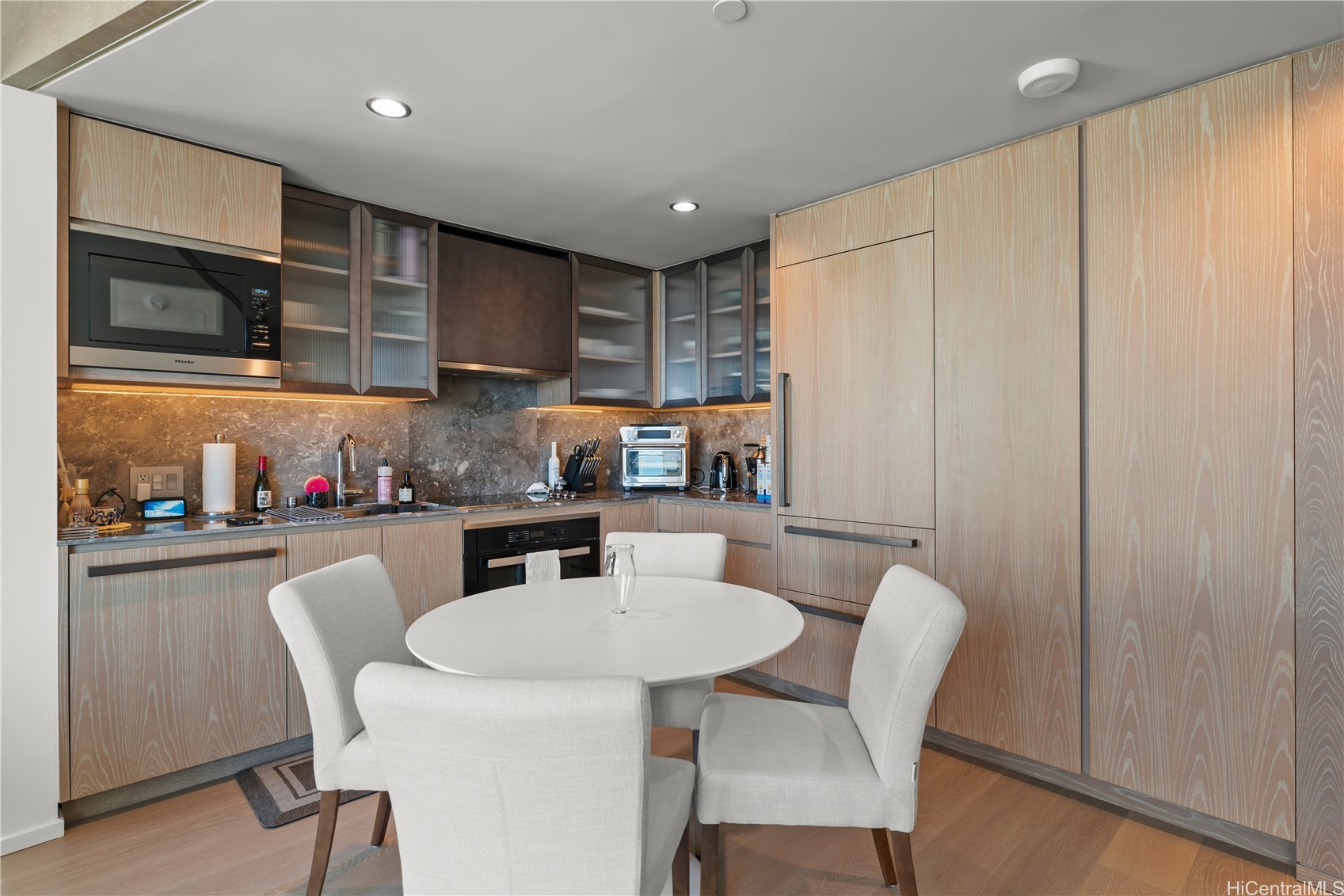 1000 Auahi Street 2903