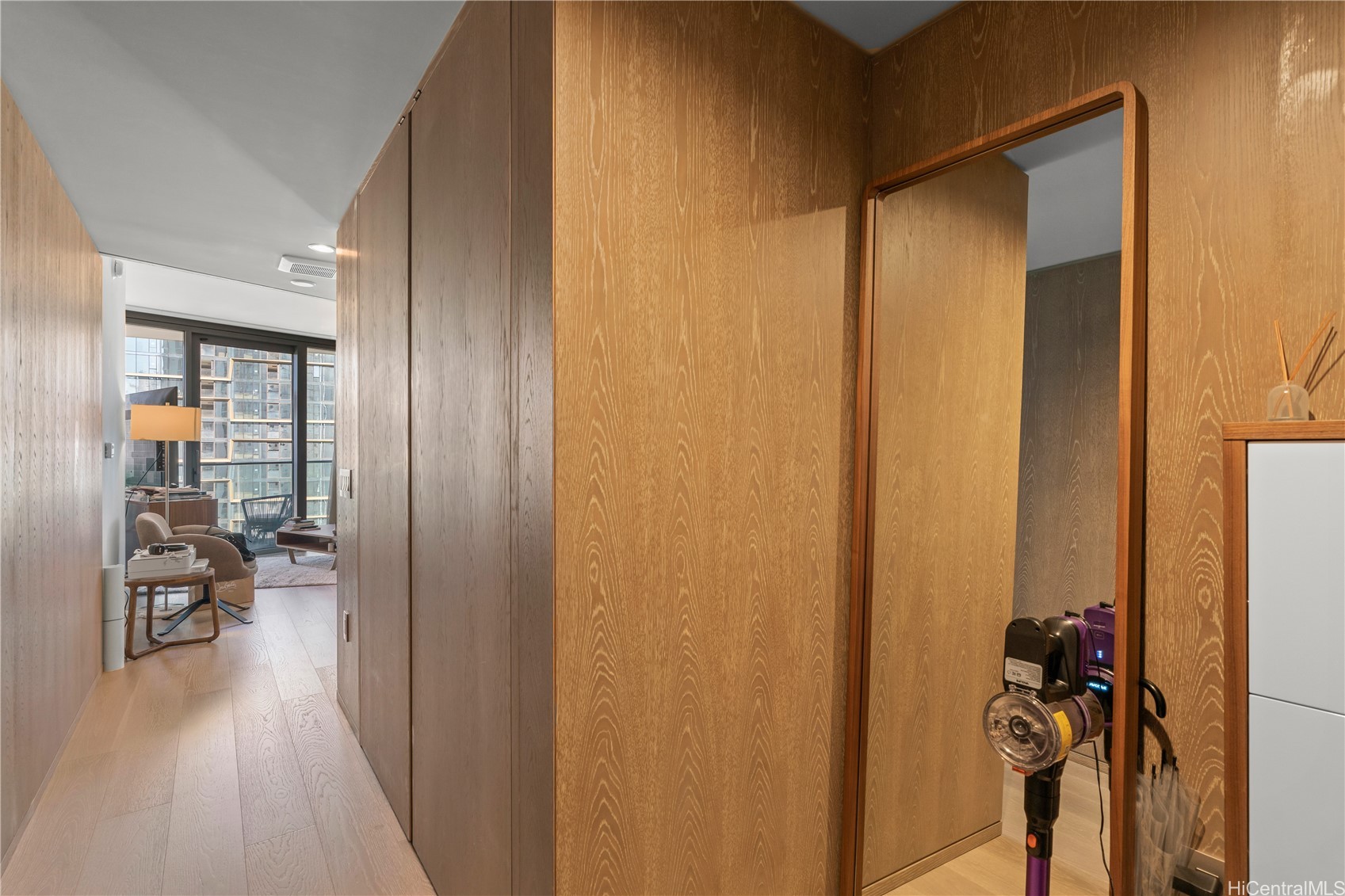 1000 Auahi Street 2903