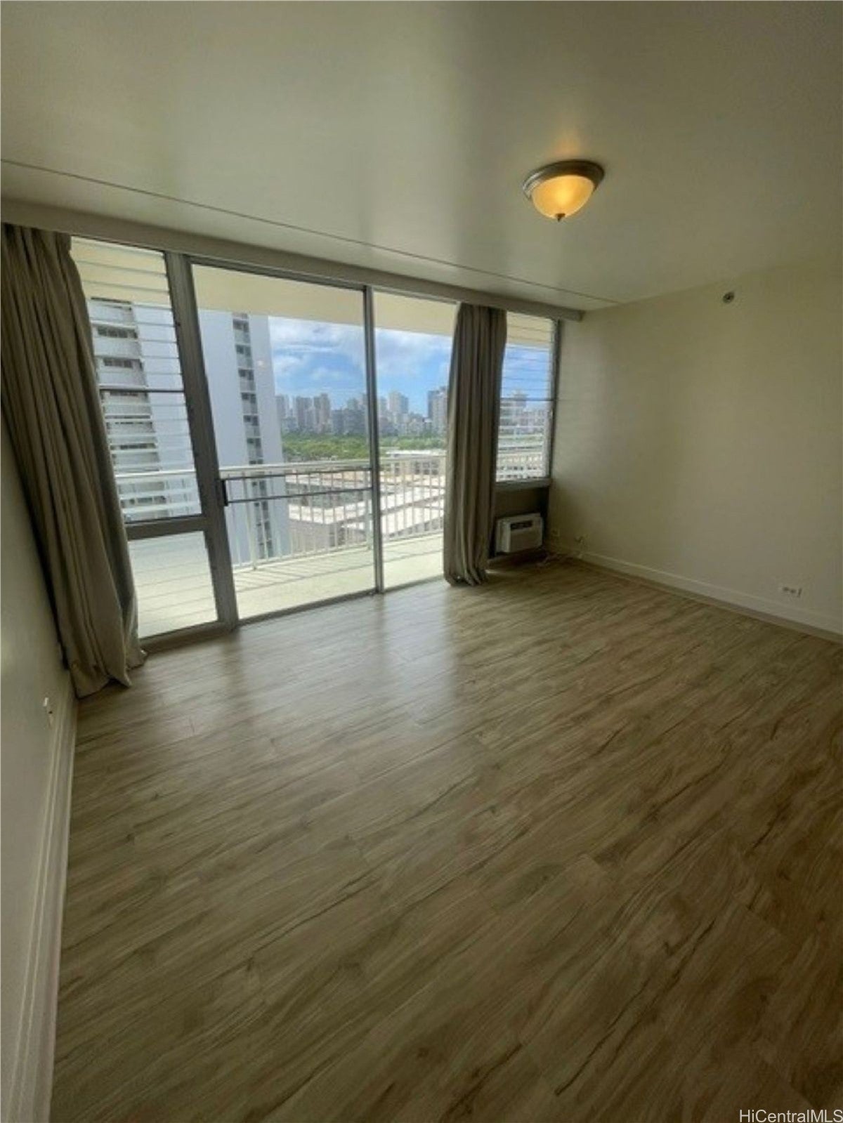 2522 Date Street 1105