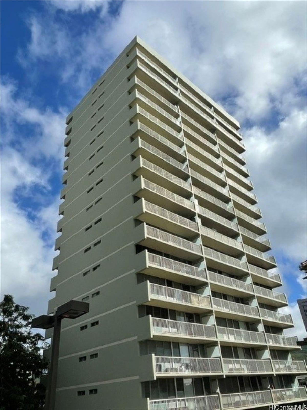2522 Date Street 1105