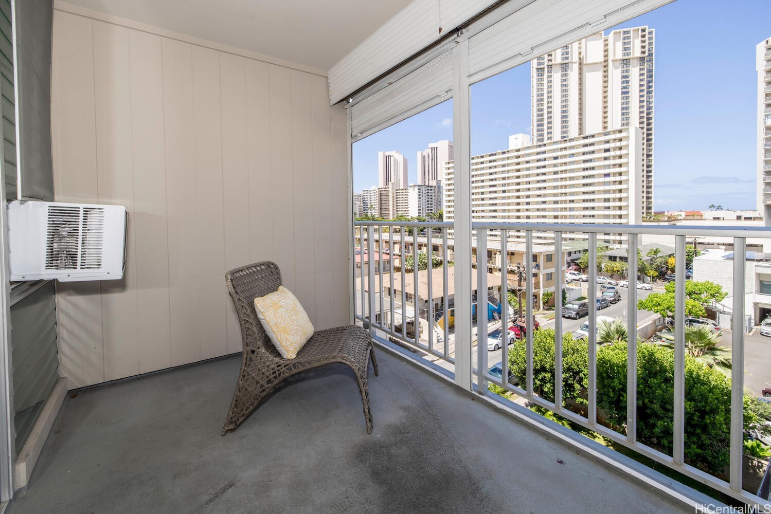 Atkinson Plaza Condominium