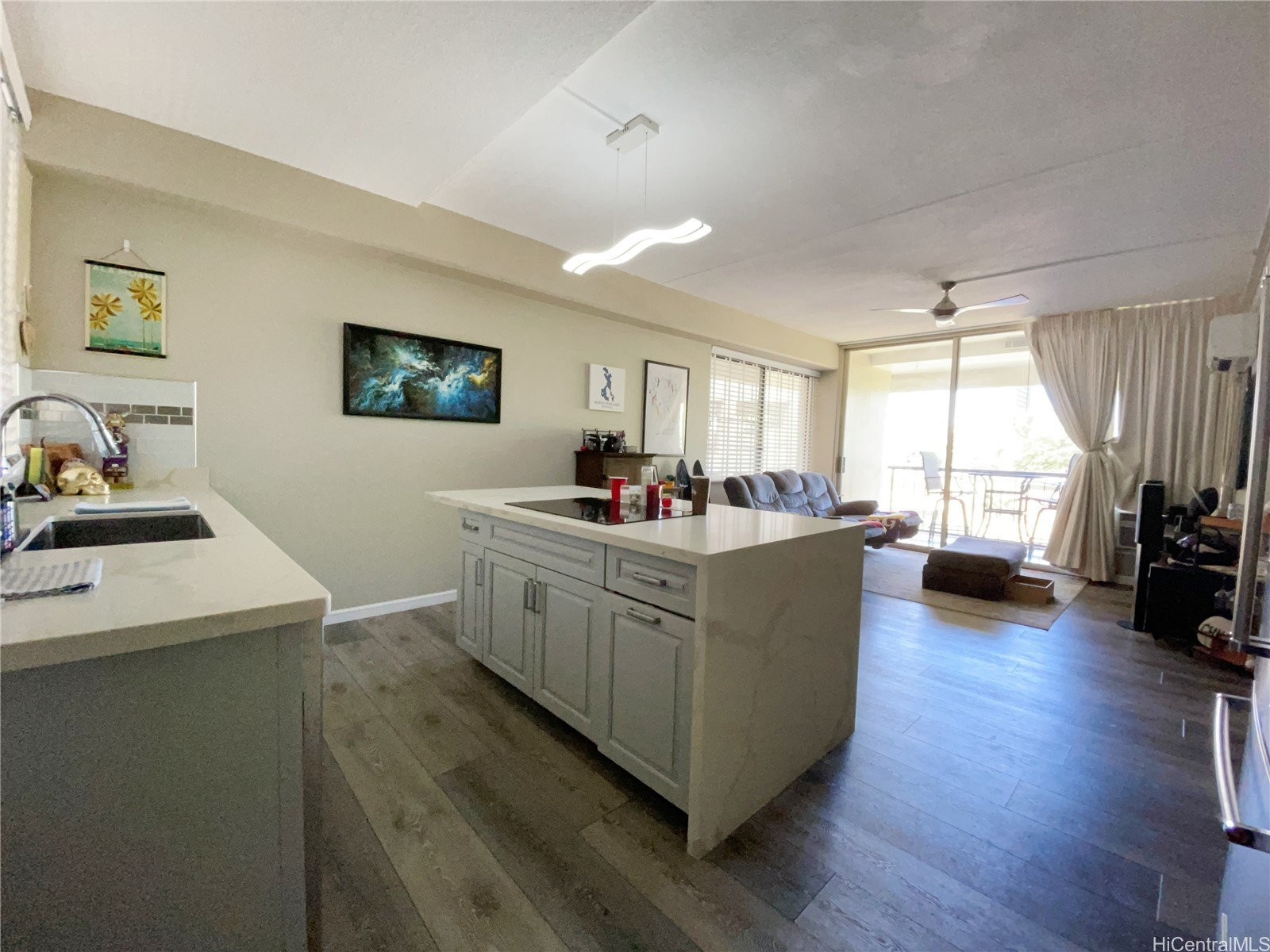 2333 Kapiolani Boulevard 208