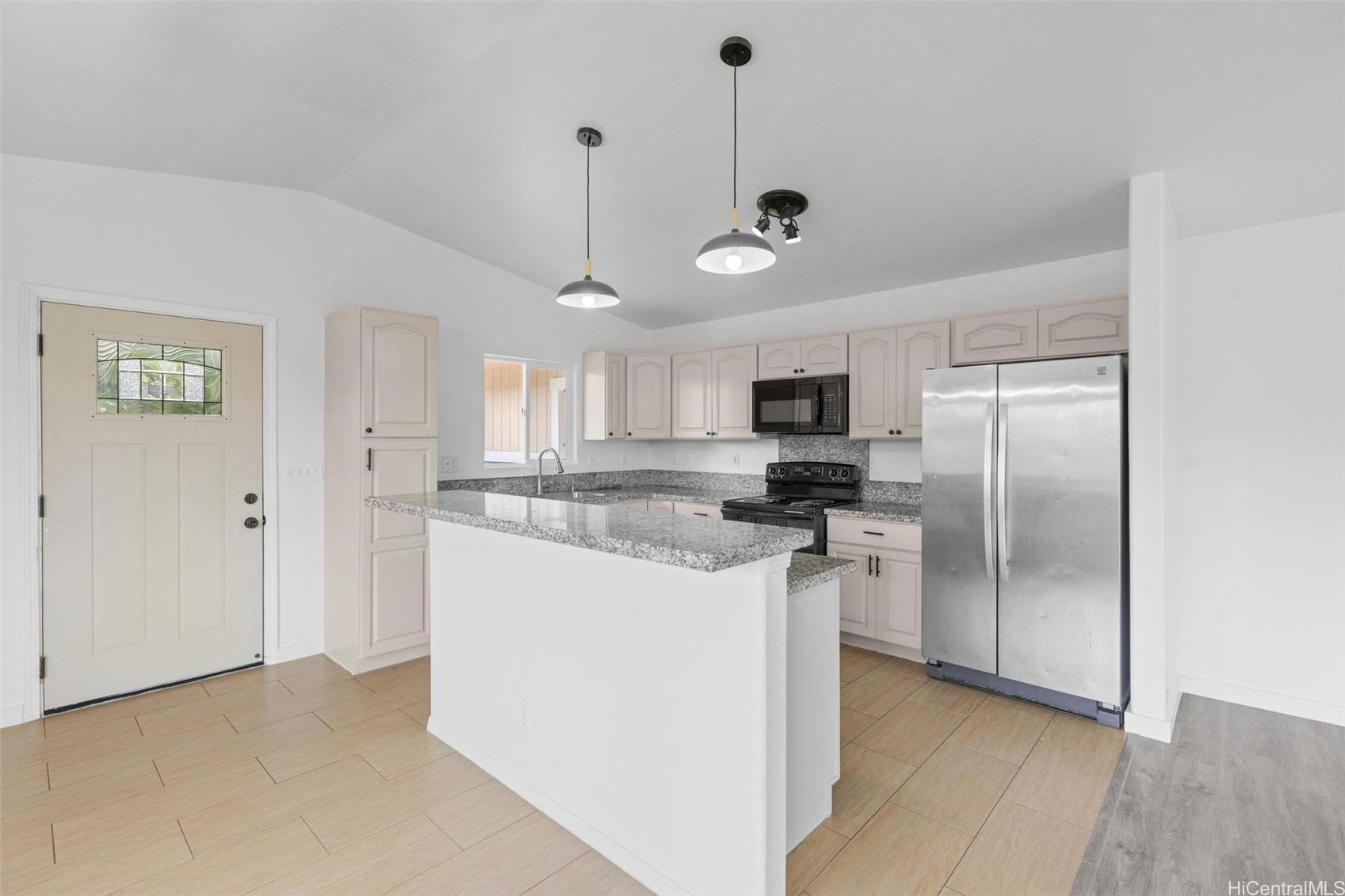 16-2095 Tradewind Dr. Tradewind Drive