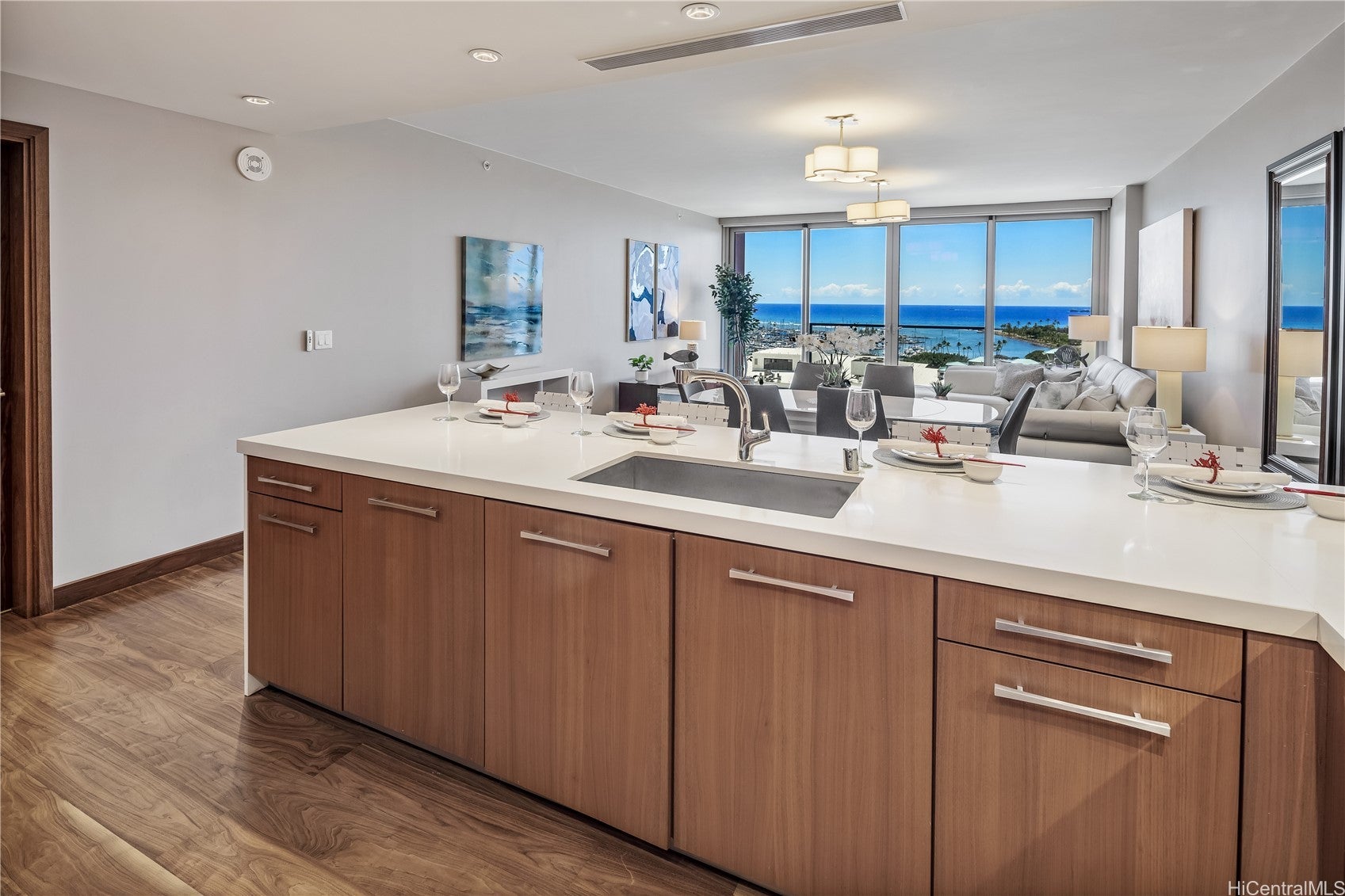 1555 Kapiolani Boulevard 1300