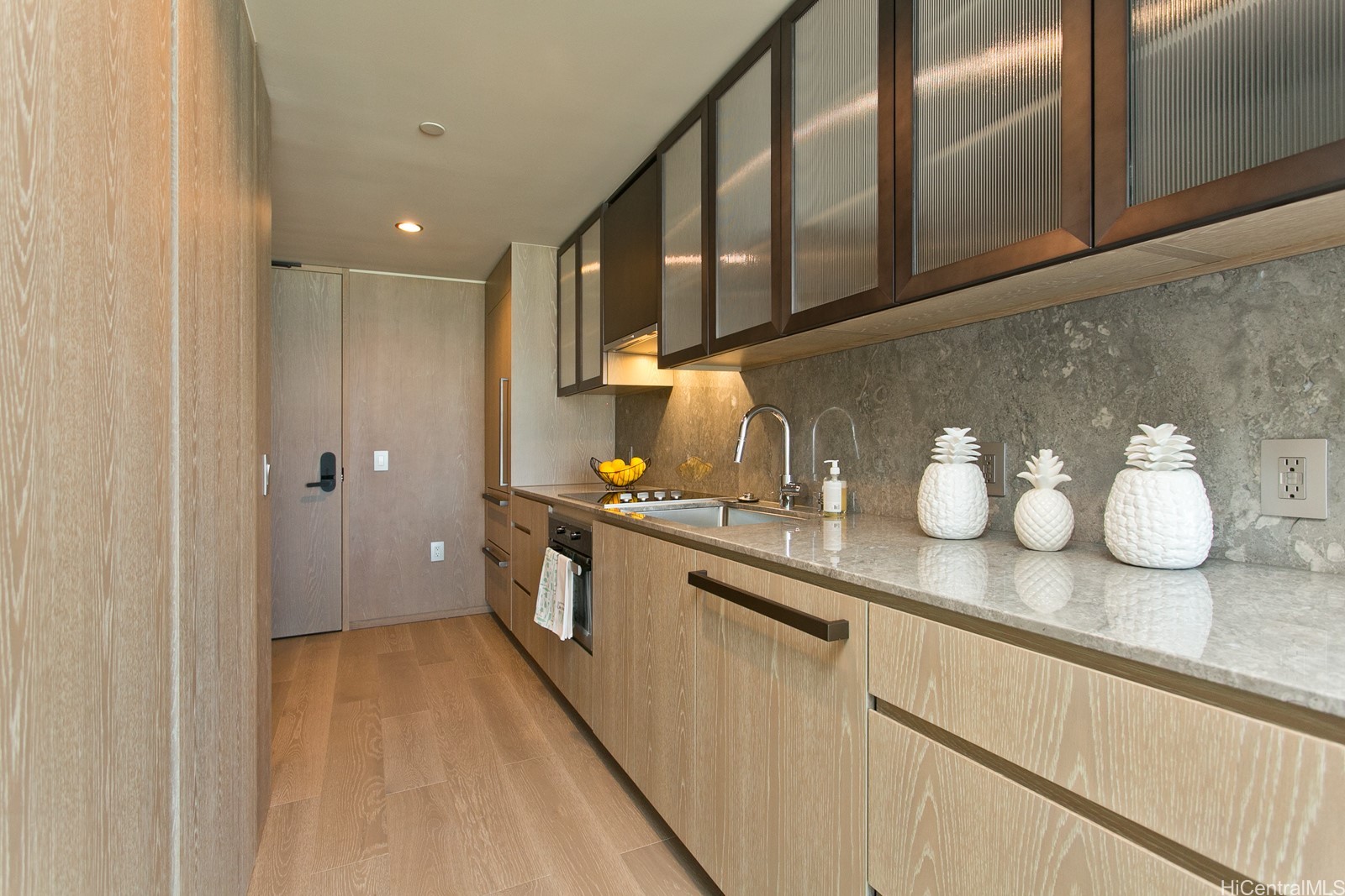 1000 Auahi Street 1805