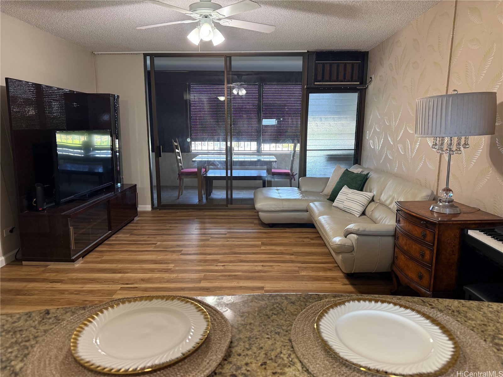 1521 Alexander Street 901