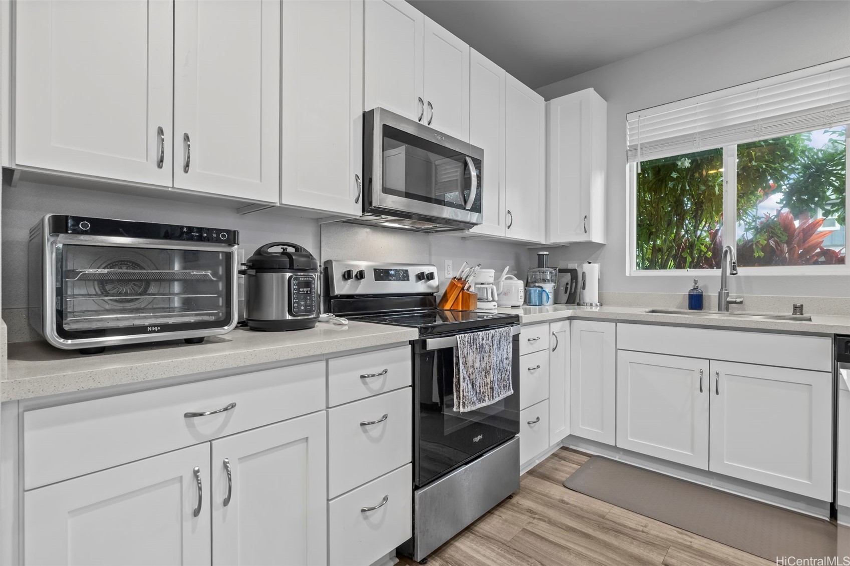 91-3475 Nana Hope Street 812