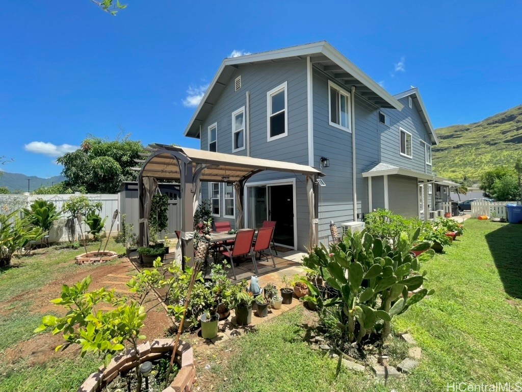 87-320 Kulawae Street