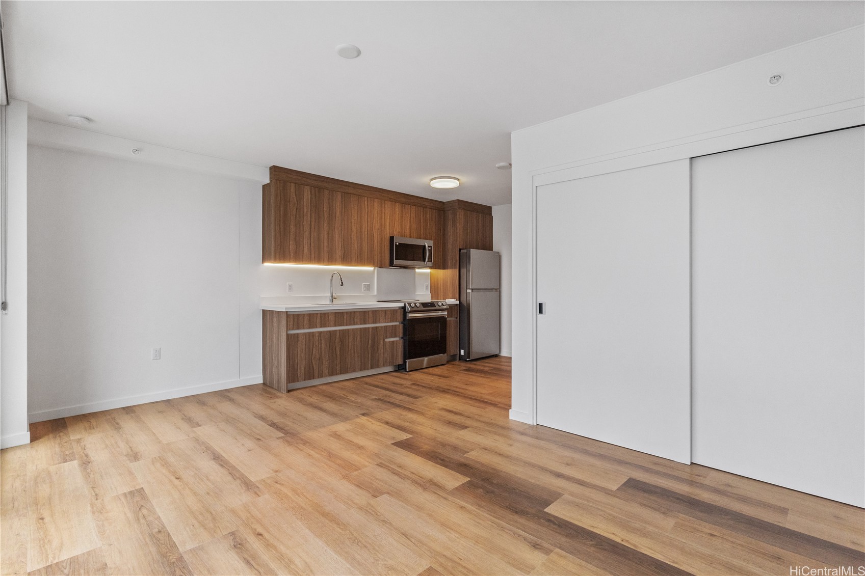 1500 Rycroft Street 310R