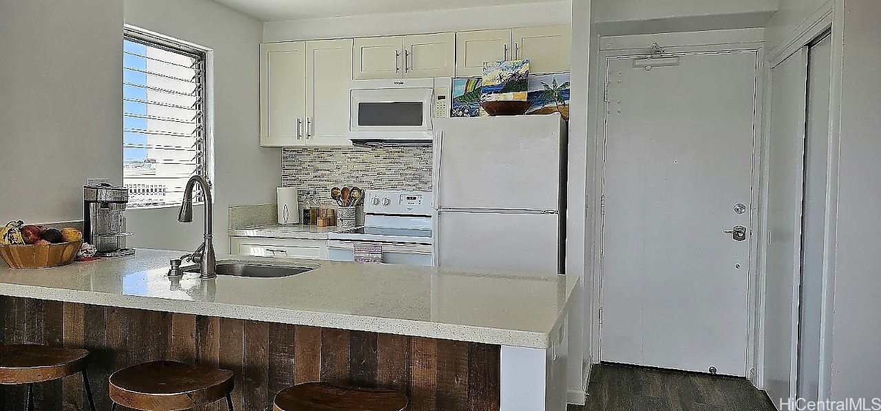 2240 Kuhio Avenue 905