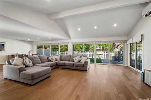 777 Kumukahi Place Honolulu HI 96825