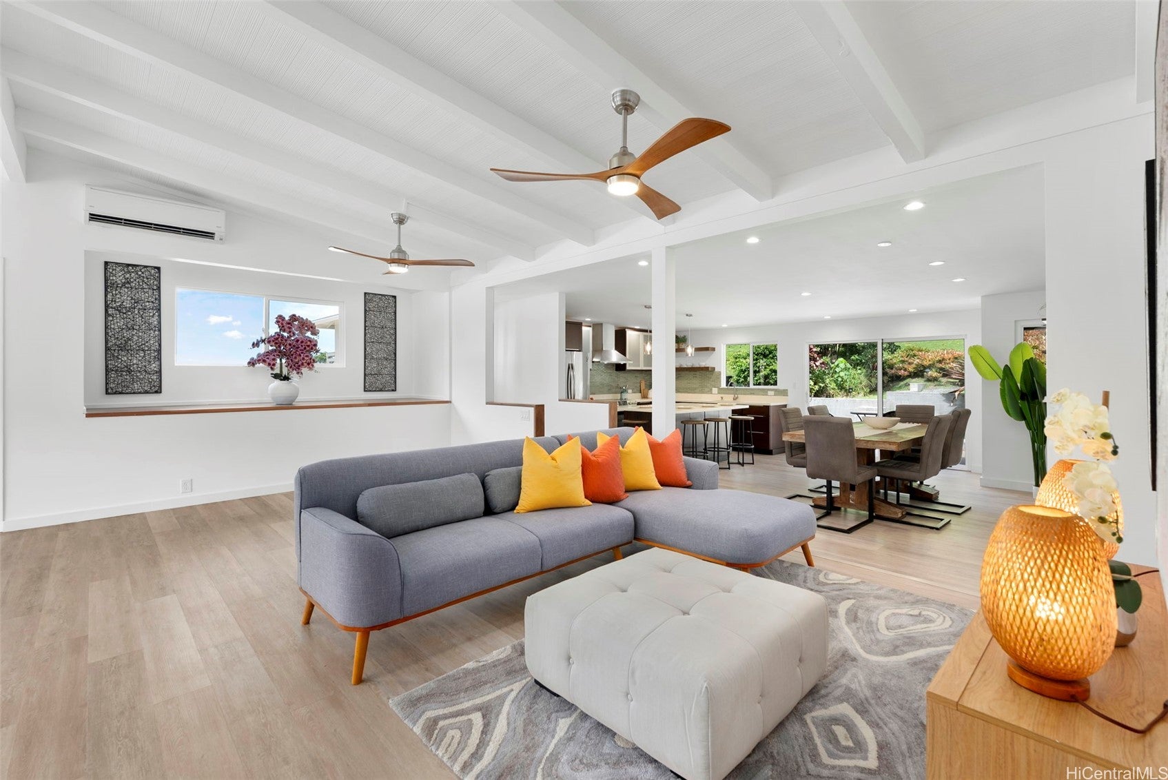 3582 Kumukoa Street