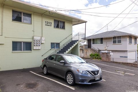 1313 Ahiahi Street Honolulu HI 96817
