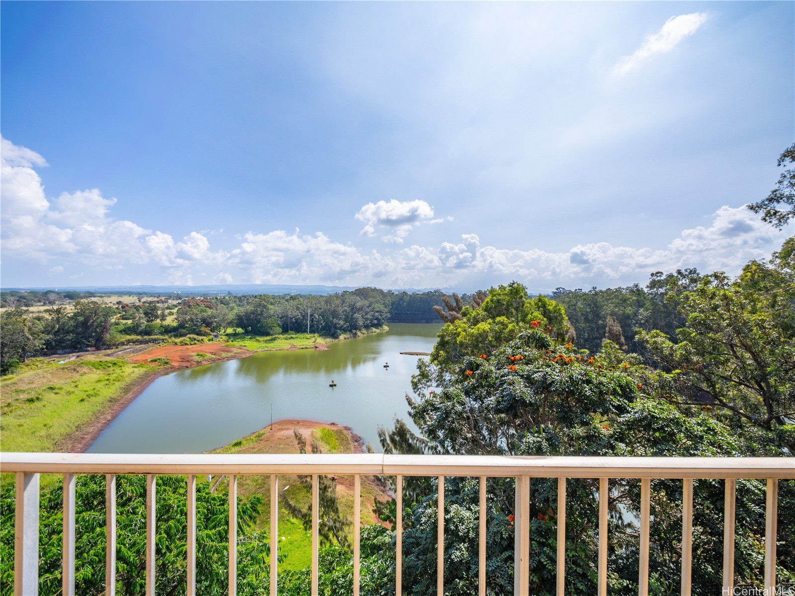 Kemoo By Lake Condominium