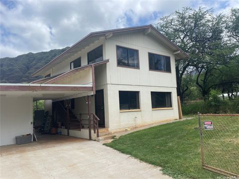 Photo of 85-1066 Waianae Valley Road, Waianae, HI 96792 (MLS # 202526394)