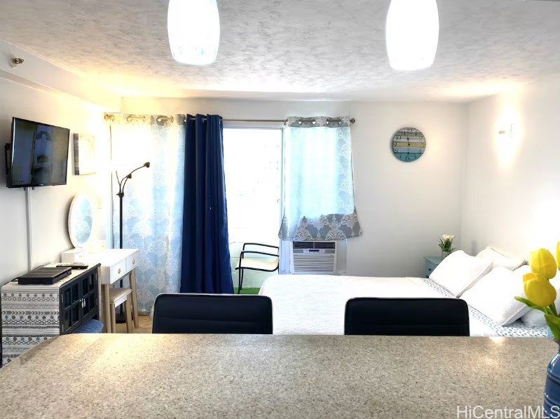 2450 Prince Edward Street 1005A