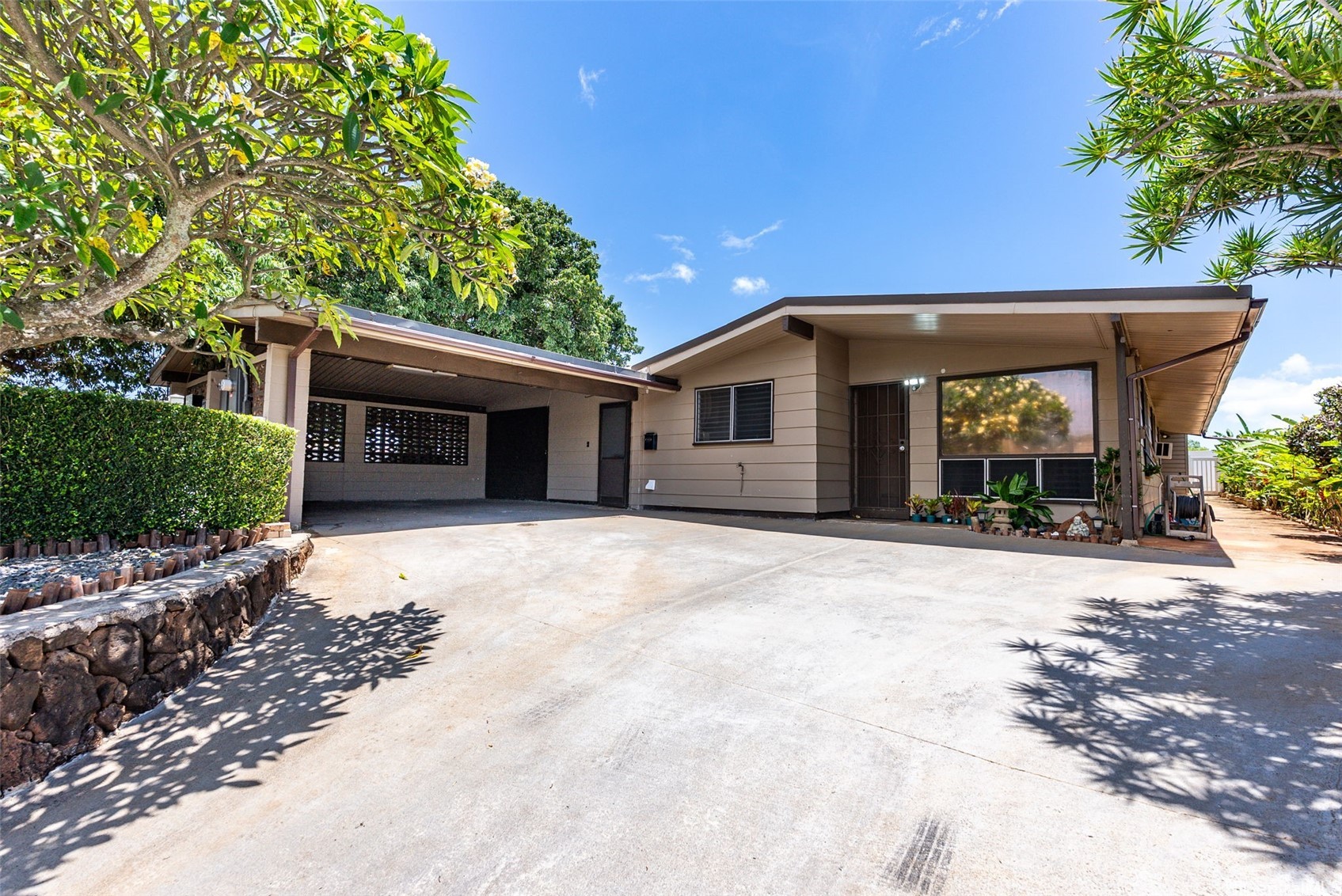 98-1225 Ulune Street