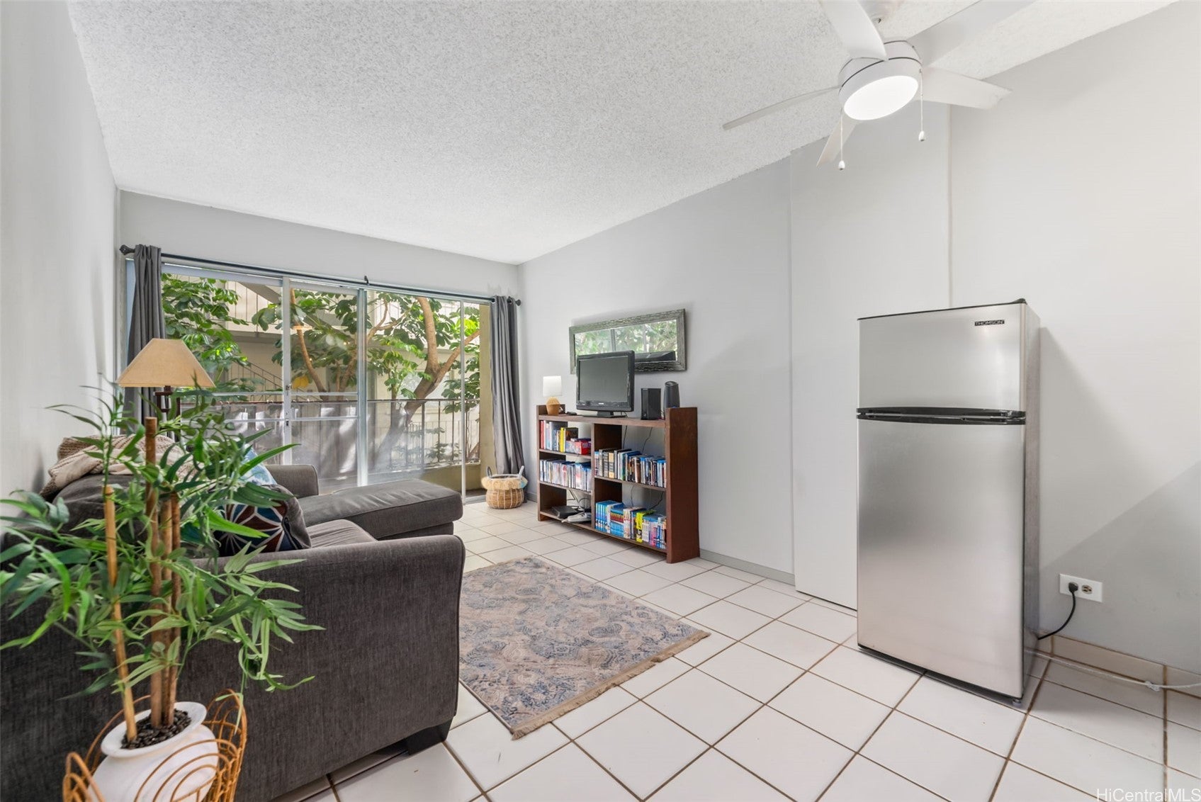 222 Kaiulani Avenue 201
