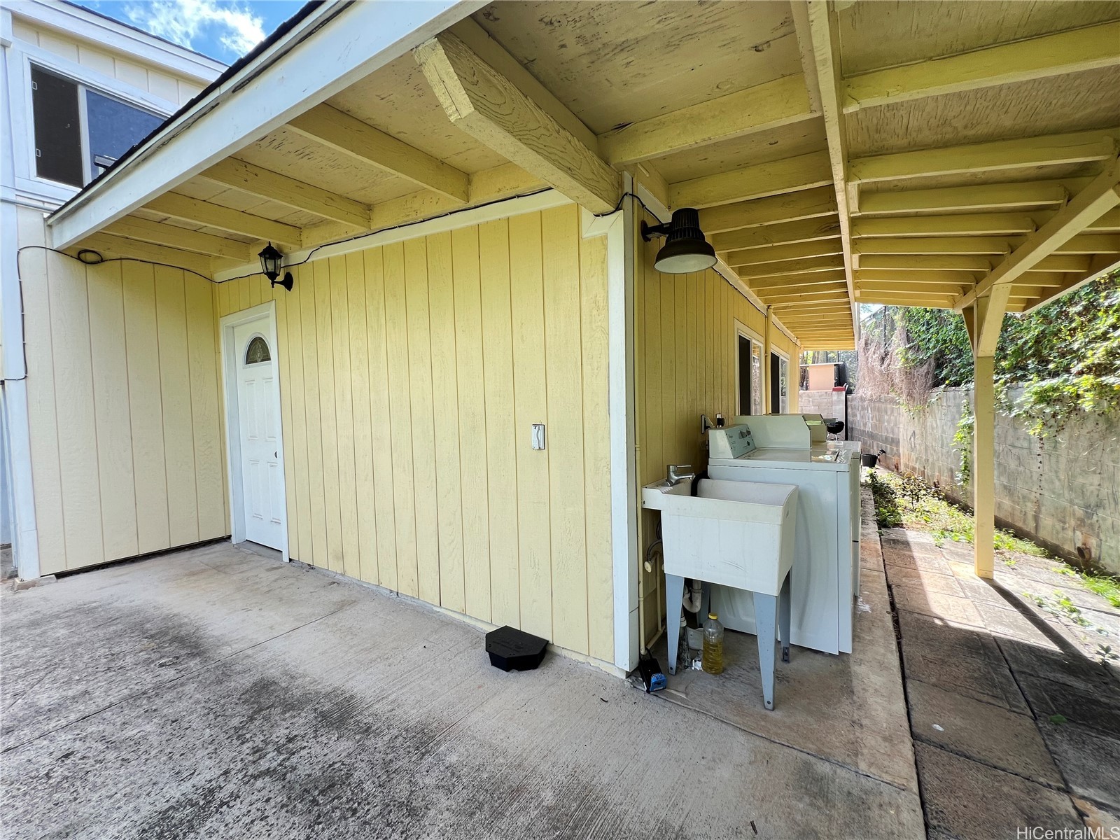 98-163 Kaulike Drive