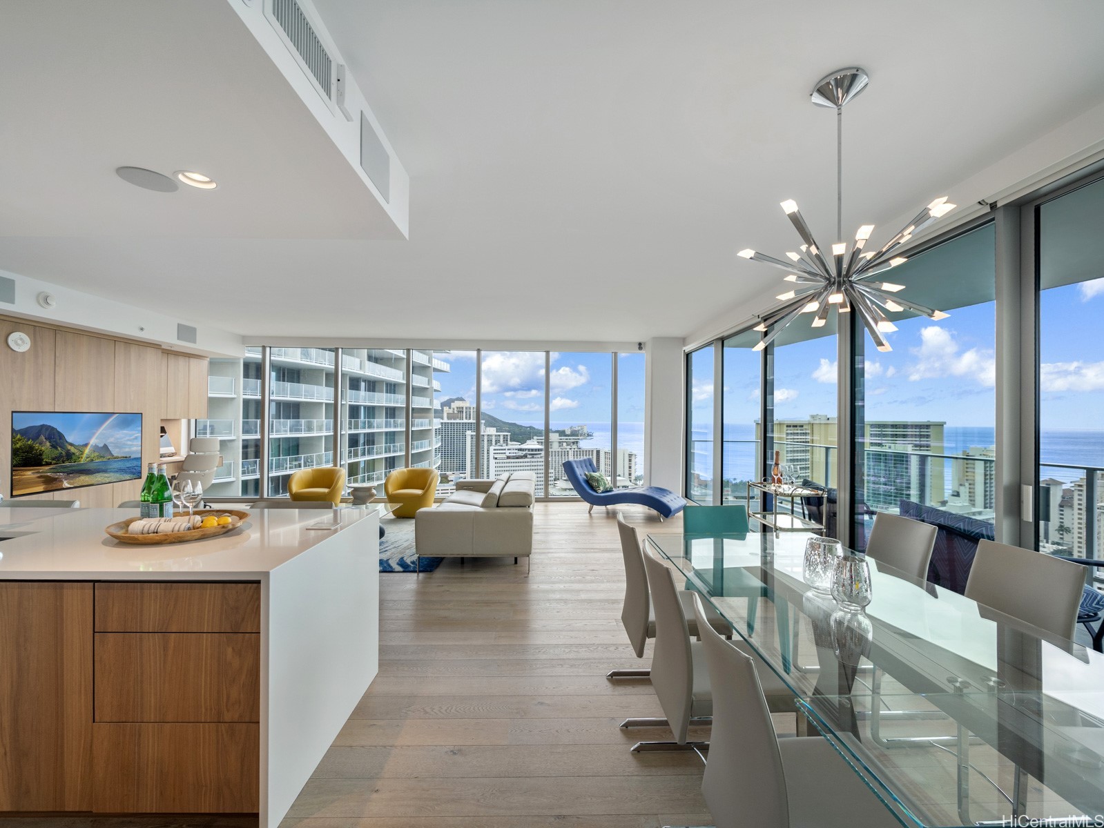 383 Kalaimoku Street 3307